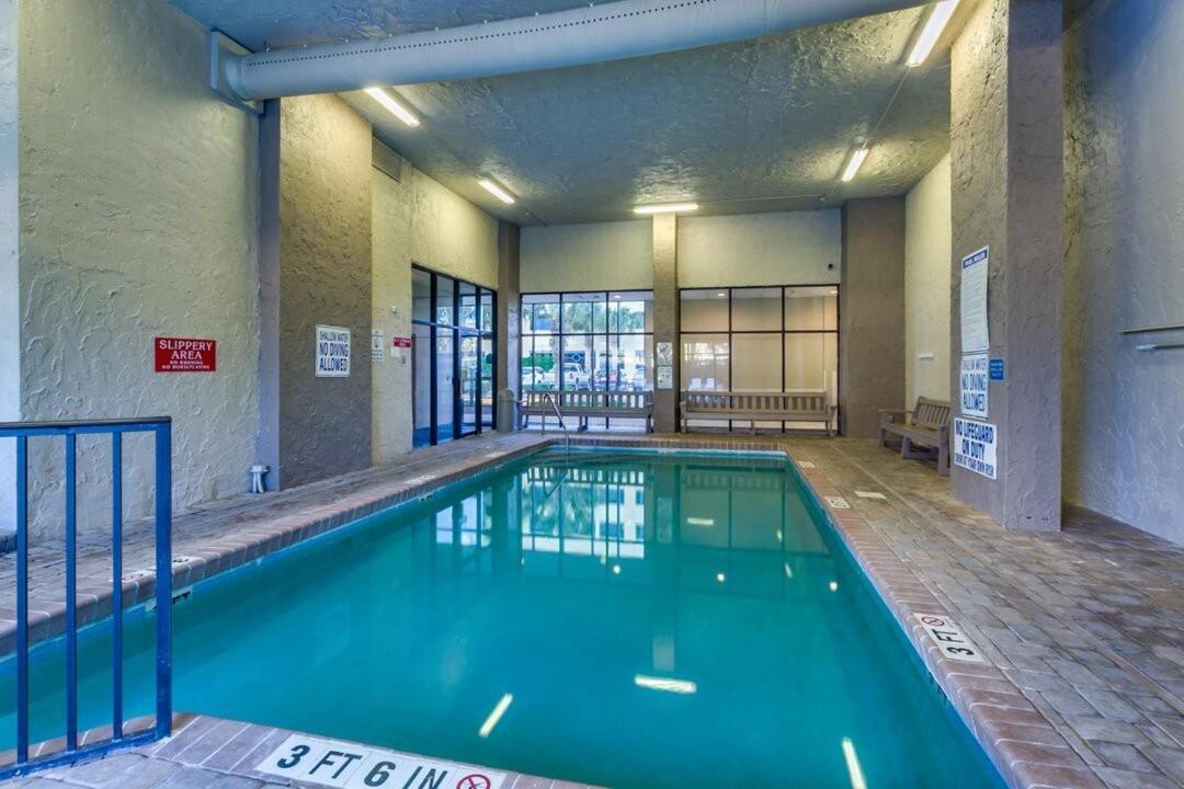 マートルビーチ Oceanfront 2Br At Blue Waterヴィラ エクステリア 写真
